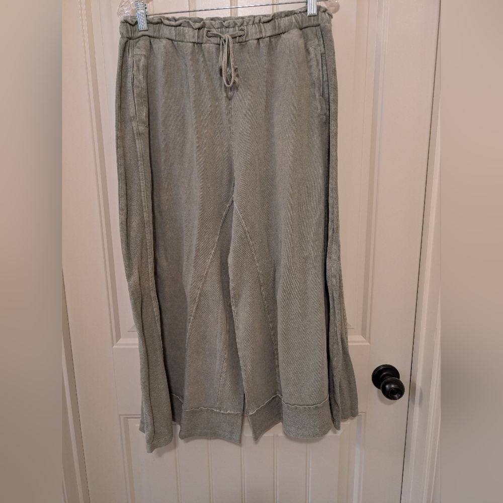 Casual Green Flared Pants